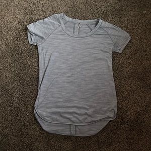 athletic grey tee size S